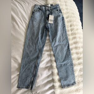 Zara Women's Denim Mom Fit Jeans